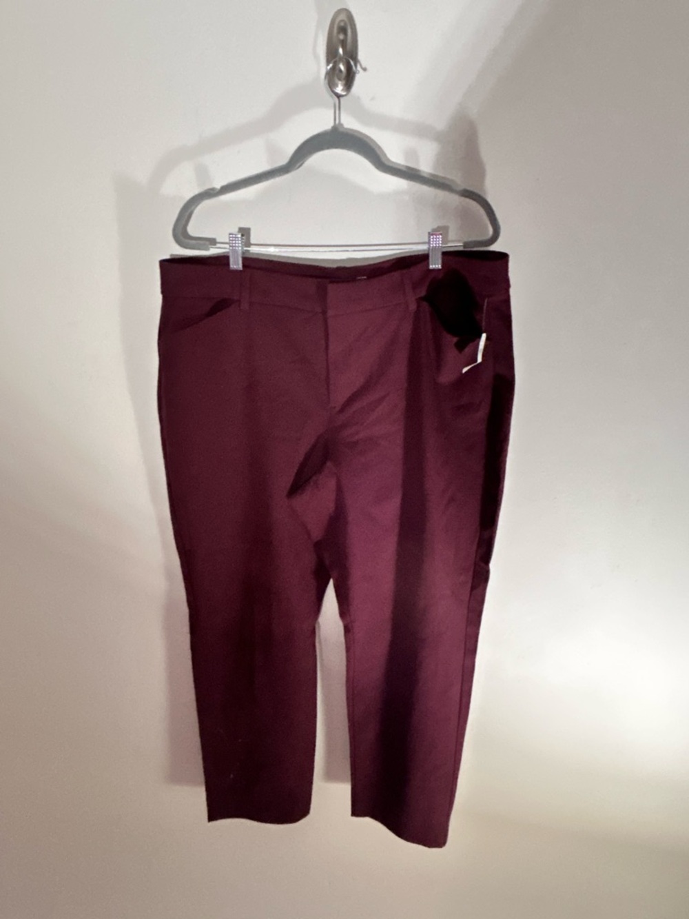 Old Navy Women’s Deep Burgundy High-Rise Pixie Pants NWT